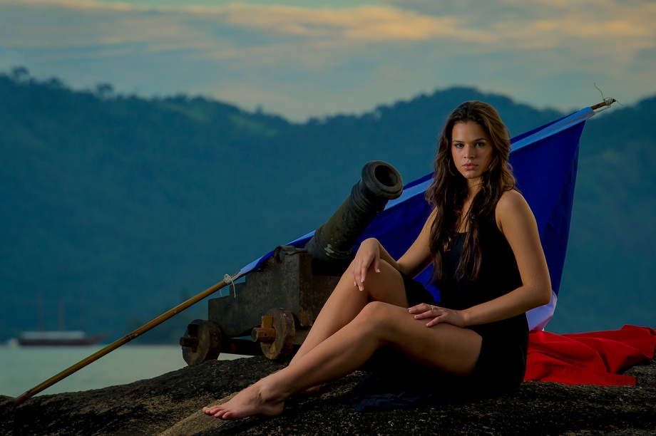Bruna Marquezini para Caras Angra dos Reis Janeiro de 2012