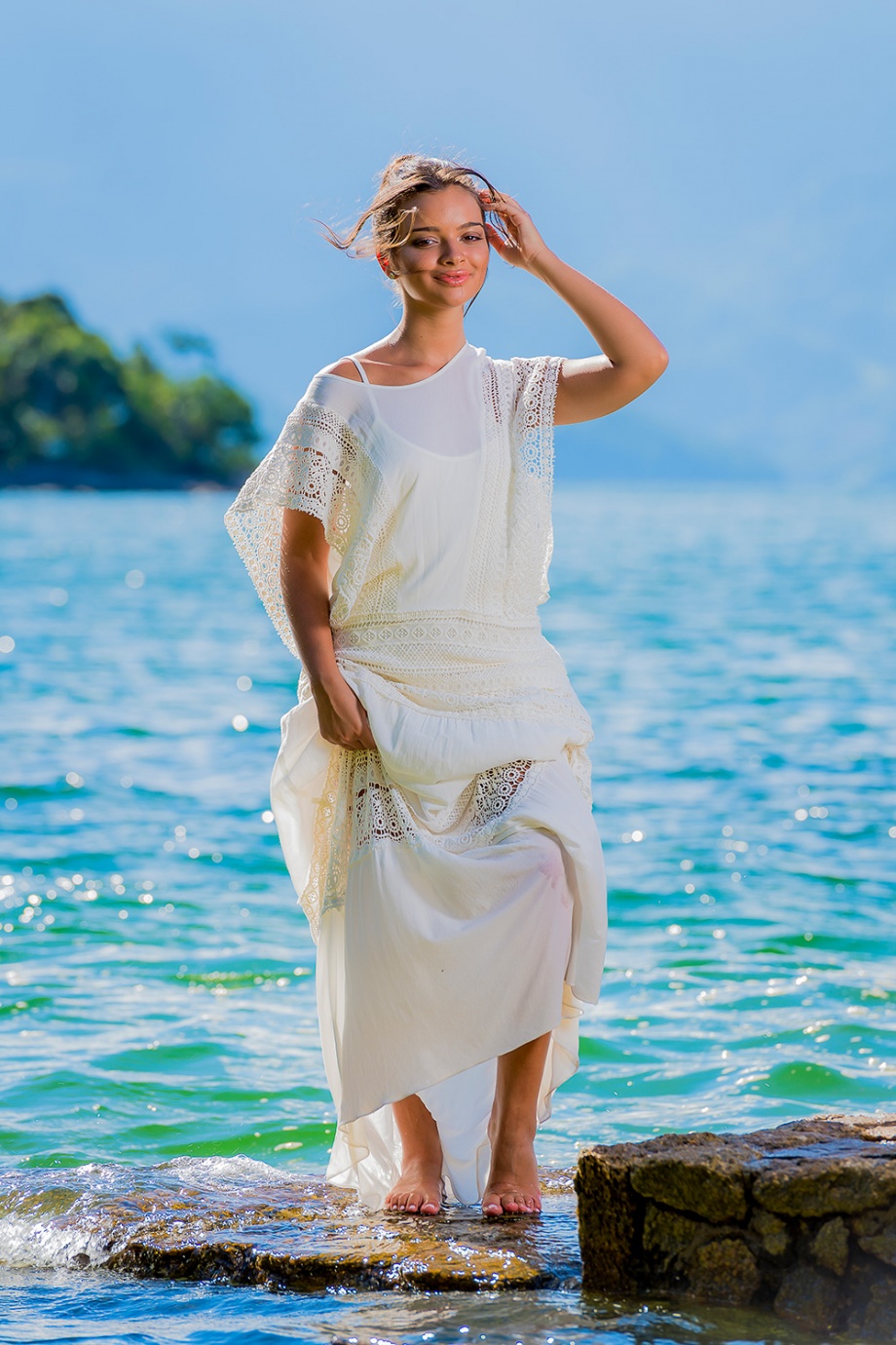 Gabriella Mustafa para Caras Angra dos Reis janeiro de 2017