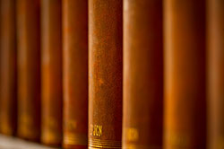 Biblioteca Sao Bento / Revista Bons Fluidos
