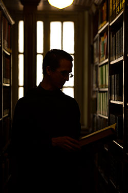 Biblioteca Sao Bento / Revista Bons Fluidos