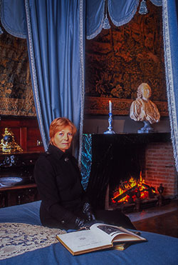 VANESSA REDGRAVE 