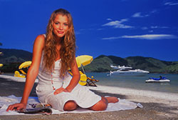 Aline Moraes Angra dos Reis janeiro 2004 / Revista Caras