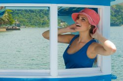 Natalia Anderle para Caras Angra dos Reis Janeiro de 2010