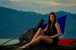 Bruna Marquezini para Caras Angra dos Reis Janeiro de 2012