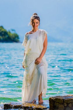 Gabriella Mustafa para Caras Angra dos Reis janeiro de 2017