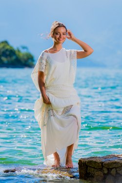 Gabriella Mustafa para Caras Angra dos Reis janeiro de 2017